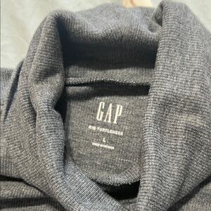 Gap charcoal gray rib Turtleneck Long Sleeve Top